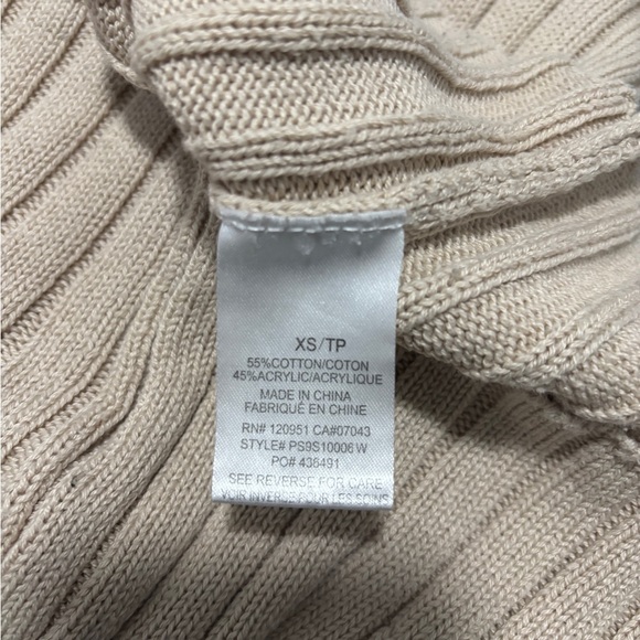 Beige Ribbed Button Tank Top - Picture 4 of 4